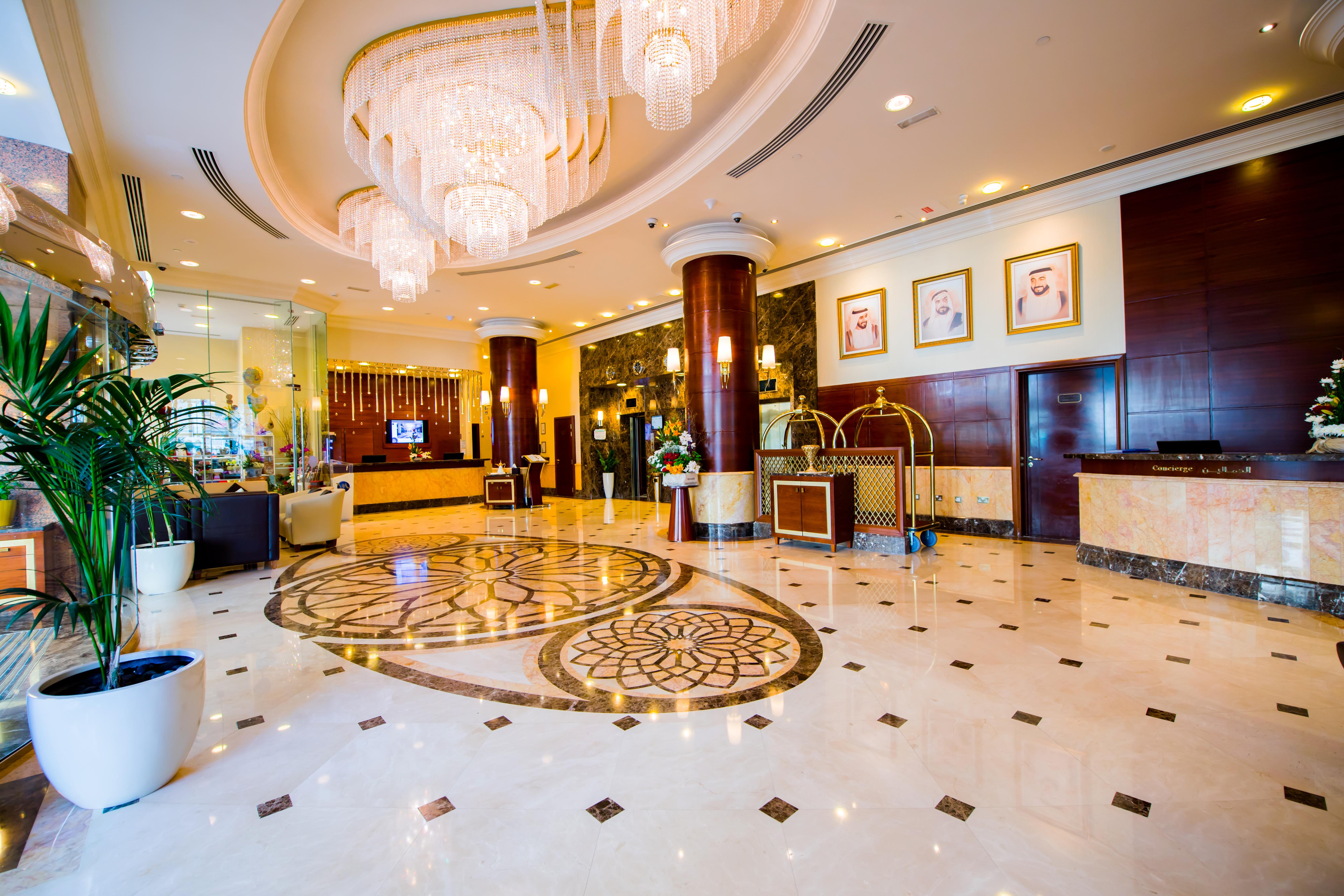 Grand Mercure Majlis Residences Abu Dhabi Bagian luar foto Lobby